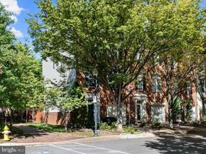 4925 Waple Lane, Alexandria VA 22304
