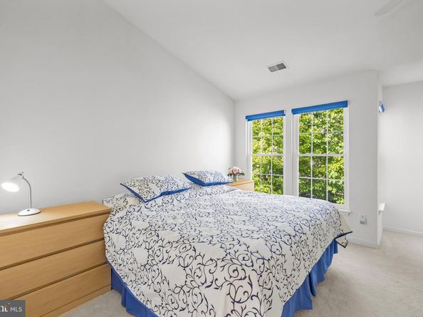 4925 Waple Lane, Alexandria VA 22304