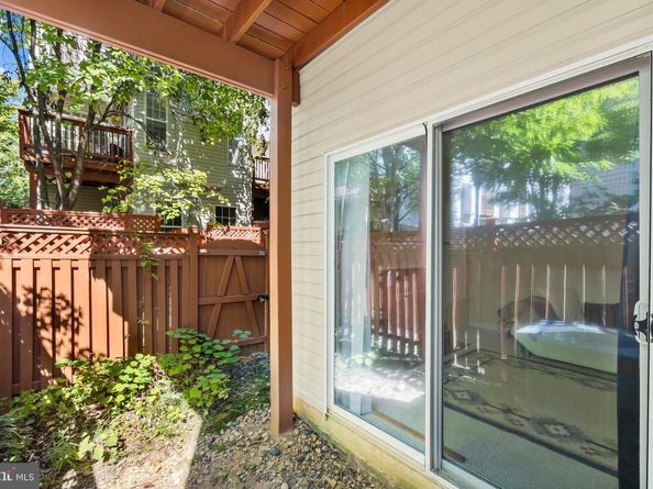 4925 Waple Lane, Alexandria VA 22304
