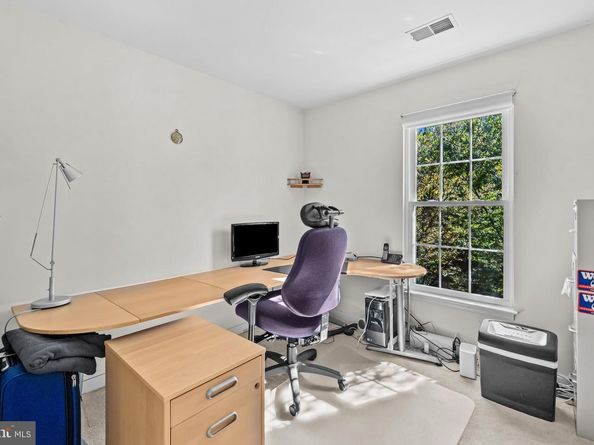 4925 Waple Lane, Alexandria VA 22304