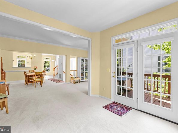 4925 Waple Lane, Alexandria VA 22304