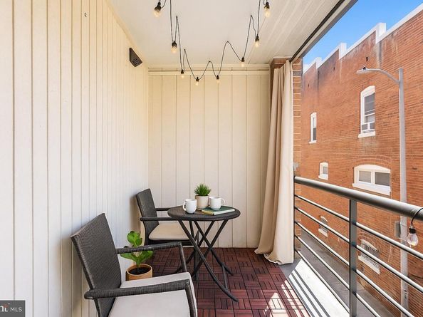 1461 Girard Street NW 201, Washington DC 20009