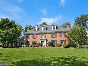 275 Woodcock Lane