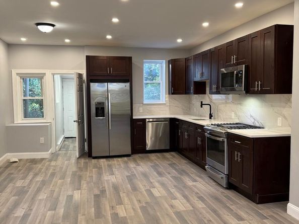 5787 Hunter Street, Philadelphia PA 19131