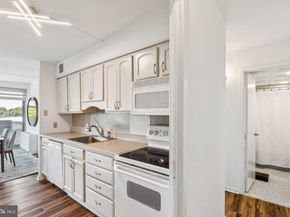 1001 City Avenue W811, Wynnewood PA 19096