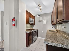 2475 Virginia Avenue NW 113, Washington DC 20037