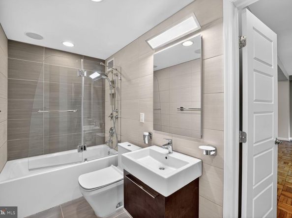 2475 Virginia Avenue NW 113, Washington DC 20037