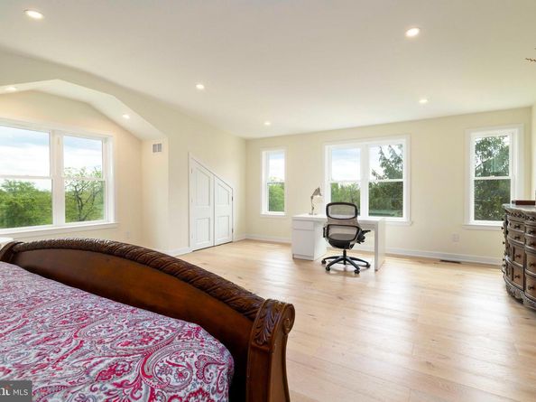 1851 Meetinghouse Road, Warminster PA 18974