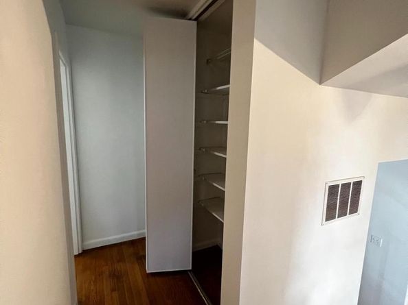 6523 Kerns Road, Falls Church VA 22044