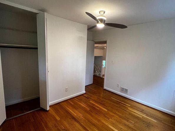 6523 Kerns Road, Falls Church VA 22044