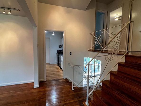 6523 Kerns Road, Falls Church VA 22044