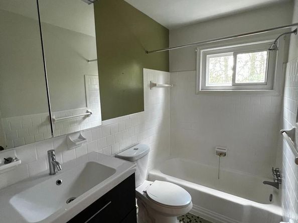 6523 Kerns Road, Falls Church VA 22044