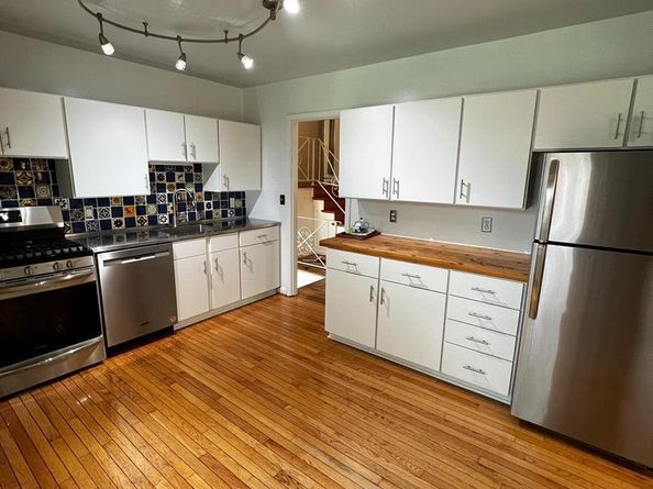6523 Kerns Road, Falls Church VA 22044