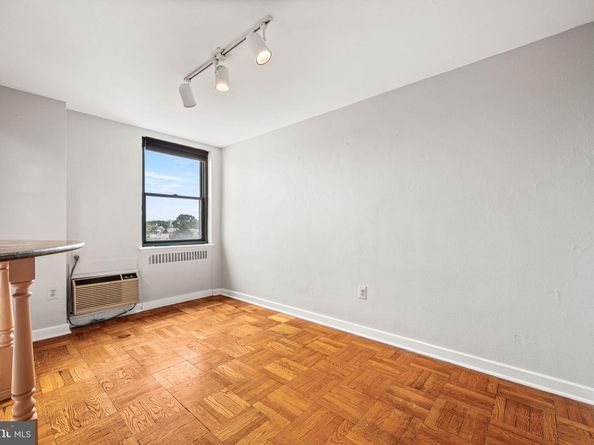 2601 Pennsylvania Avenue 842, Philadelphia PA 19130
