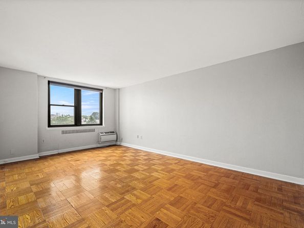 2601 Pennsylvania Avenue 842, Philadelphia PA 19130