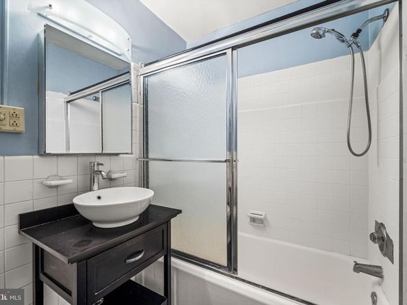 2601 Pennsylvania Avenue 842, Philadelphia PA 19130