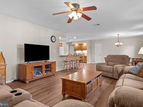 16 Vividleaf Lane, Levittown PA 19054