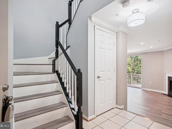 2111 Highcourt Lane 302, Herndon VA 20170