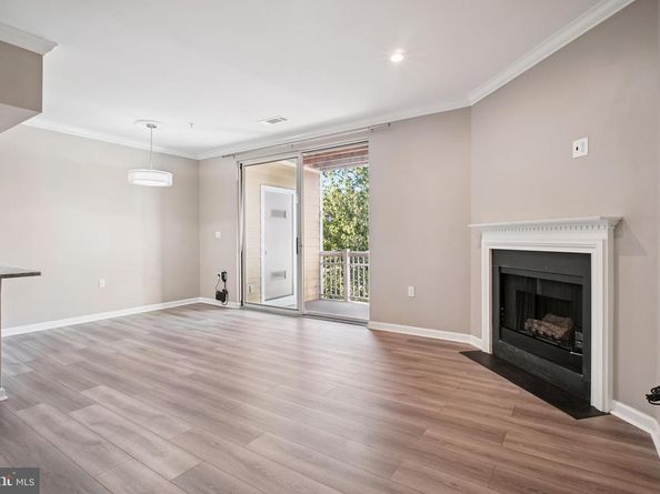 2111 Highcourt Lane 302, Herndon VA 20170