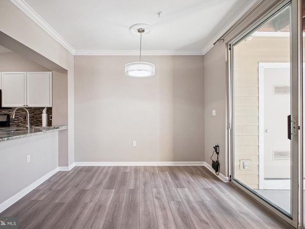 2111 Highcourt Lane 302, Herndon VA 20170