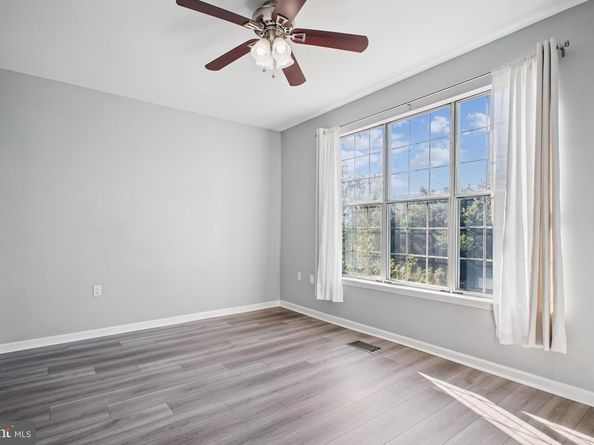2111 Highcourt Lane 302, Herndon VA 20170