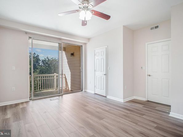 2111 Highcourt Lane 302, Herndon VA 20170