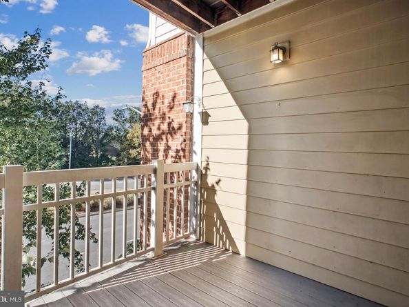 2111 Highcourt Lane 302, Herndon VA 20170