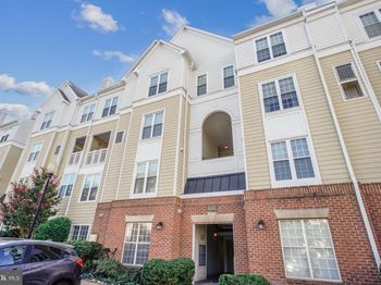 2111 Highcourt Lane