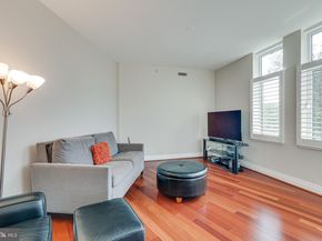 8220 Crestwood Heights Drive 316, Mclean VA 22102