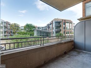 8220 Crestwood Heights Drive 316, Mclean VA 22102