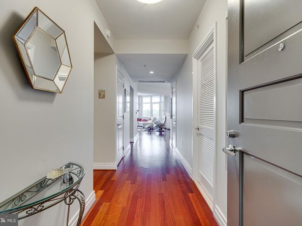 8220 Crestwood Heights Drive 316, Mclean VA 22102