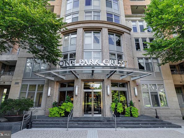 8220 Crestwood Heights Drive 316, Mclean VA 22102