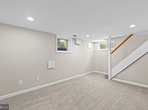906 17TH Street S, Arlington VA 22202