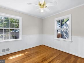 906 17TH Street S, Arlington VA 22202