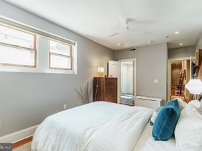 2049 Walnut Street 1R, Philadelphia PA 19103