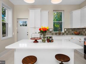 20 E Mount Pleasant Avenue, Philadelphia PA 19119