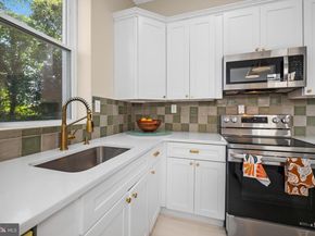 20 E Mount Pleasant Avenue, Philadelphia PA 19119