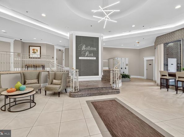 1050 N Stuart Street 701, Arlington VA 22201