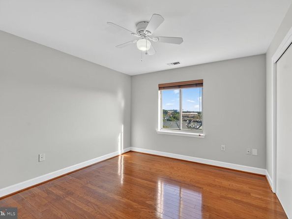 1050 N Stuart Street 701, Arlington VA 22201