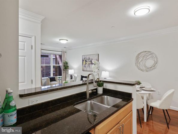 2101 N Monroe Street 212, Arlington VA 22207