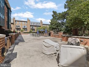 2101 N Monroe Street 212, Arlington VA 22207