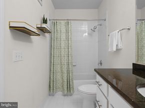 2101 N Monroe Street 212, Arlington VA 22207