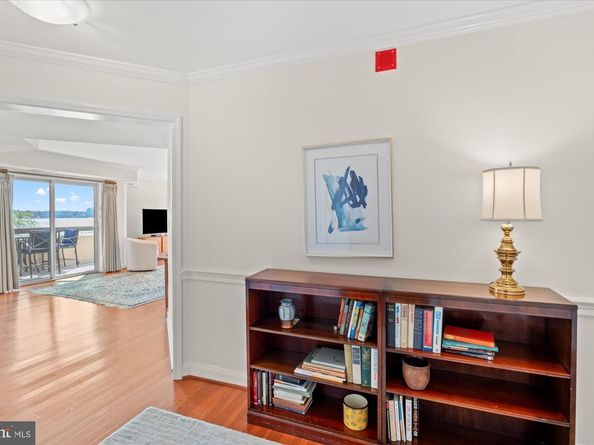 1250 S Washington Street 124, Alexandria VA 22314