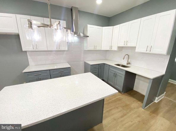 1665 Bridge Street, Philadelphia PA 19124