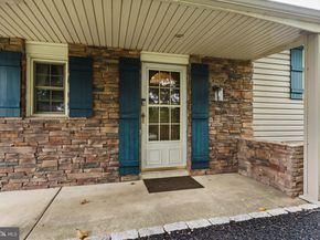 216 Buttonwood Drive, Langhorne PA 19053