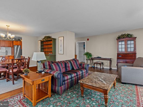 3900 Ford Road 20O, Philadelphia PA 19131