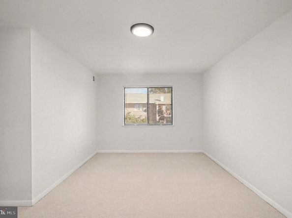 7610 Savannah Street 201, Falls Church VA 22043