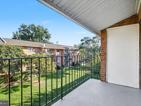 7610 Savannah Street 201, Falls Church VA 22043