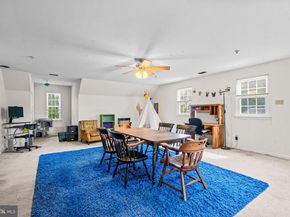 405 W Wayne Avenue, Wayne PA 19087