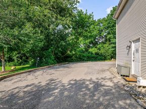 405 W Wayne Avenue, Wayne PA 19087